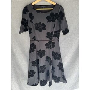 LANDS END Fit and Flare Sz Small 4/6 Black Velvet Floral Scoop Knee‎ Length